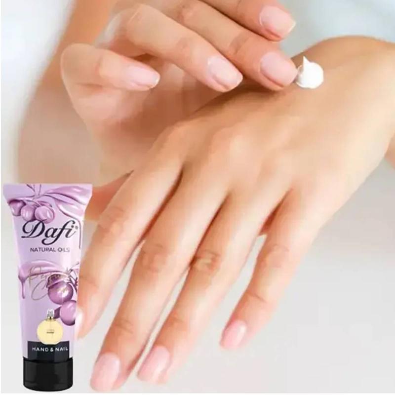 کرم مرطوب‌کنندۀ دست و ناخن دافی مدل Chance با رایحۀ عطر چنس شنل حجم 75 میلی لیتر