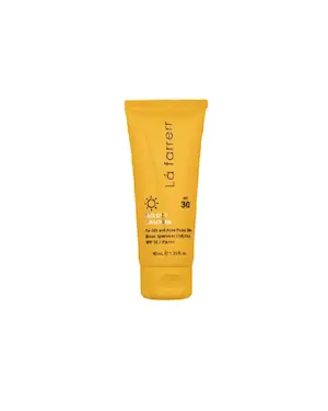 کرم ضدآفتاب لافارر مخصوص پوست چرب و مستعد آکنه دارای SPF30  بدون رنگ حجم ۴۰ میلی لیتر 