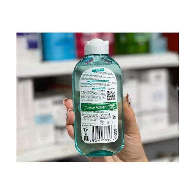تونر پاک‌کنندۀ و آبرسان صورت گارنیر مدل Hyaluronic Aloe مناسب انواع پوست حجم 200 میلی لیتر